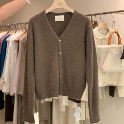 Women’s Autumn & Winter Wool Cardigan – V-Neck, Slim Fit, Elegant Knit Jacket