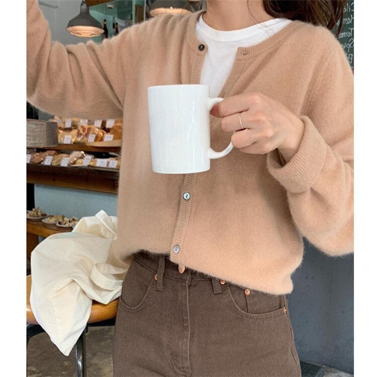 Women's 100% Wool Cardigan – Round Neck, Cozy & Stylish