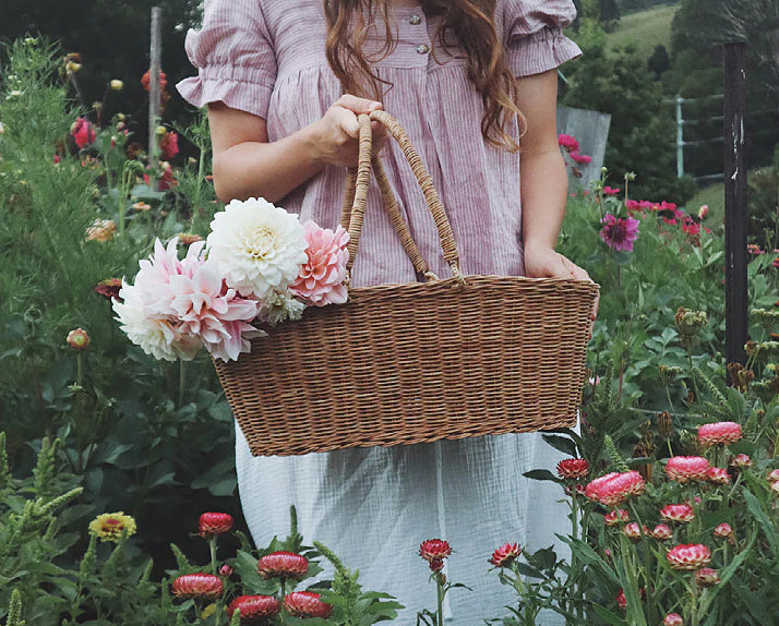 Vintage Woven Rattan Basket – Handheld Rustic Storage Tote