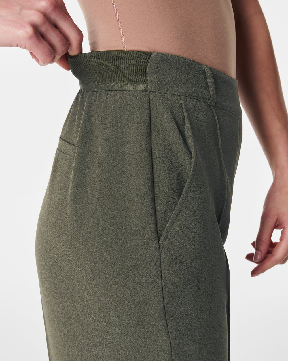Pantalon en crêpe gainant (ACHETEZ-EN 2, LIVRAISON GRATUITE) 