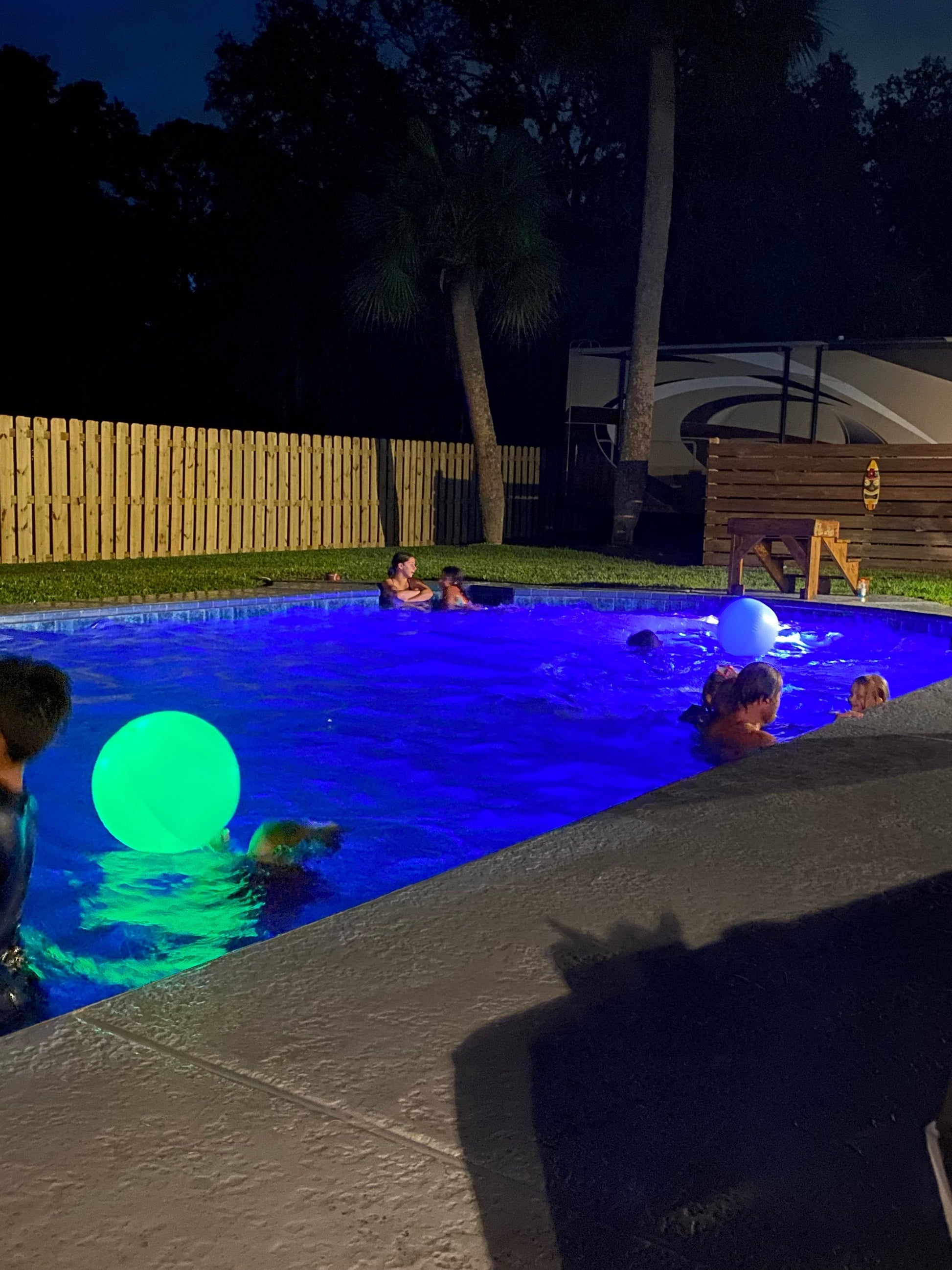 ballons de plage lumineux à LED 16 couleurs 