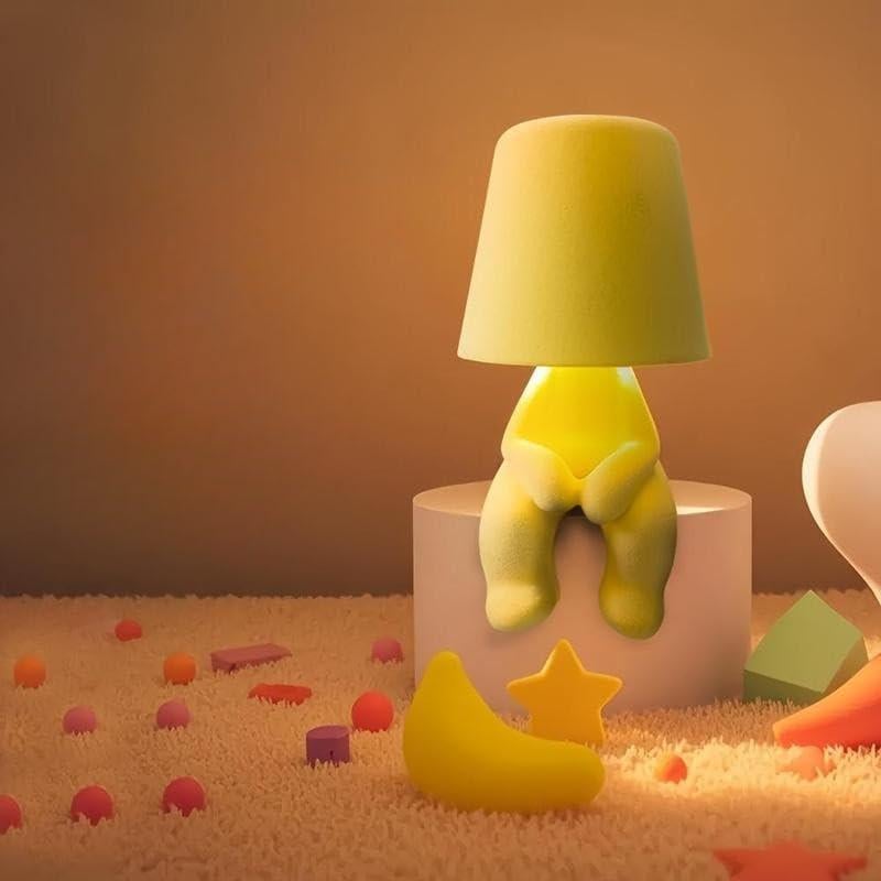 Mini lampe de table en forme de poupée mignonne 