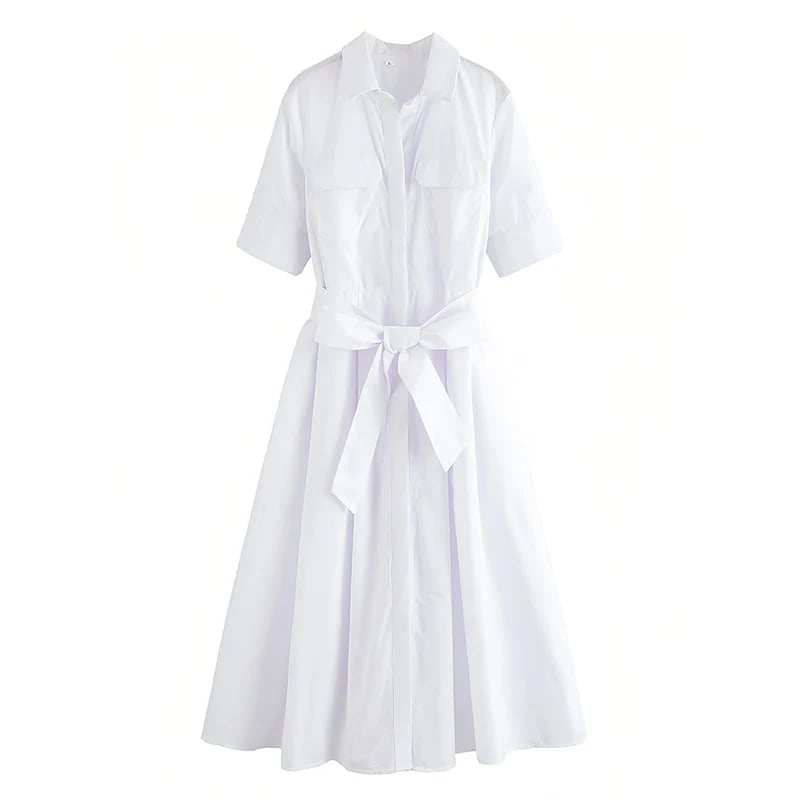 Robe chemise élégante avec ceinture nouée sur le devant 