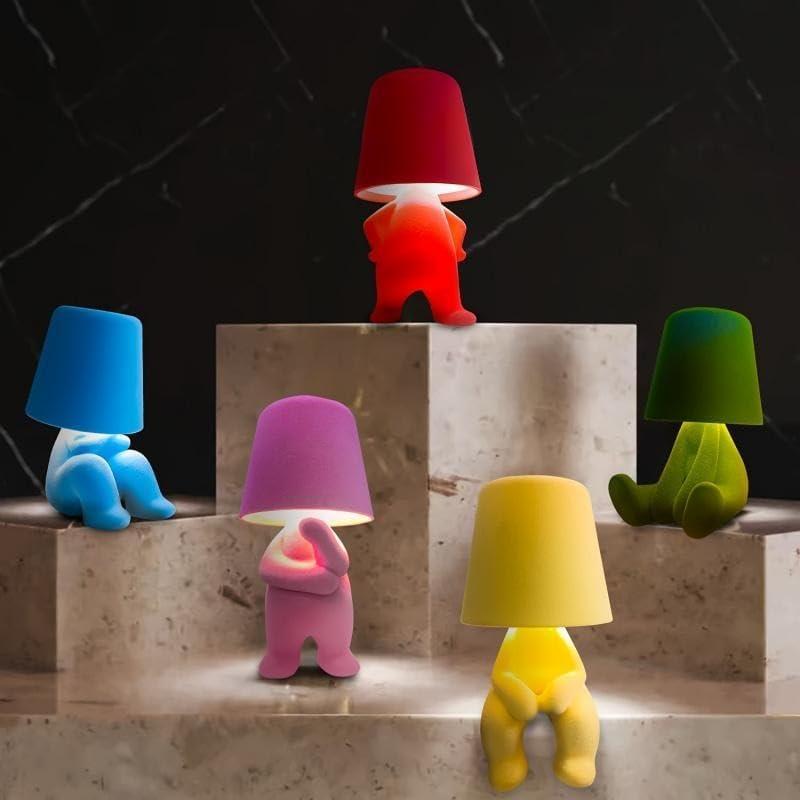 Mini lampe de table en forme de poupée mignonne 