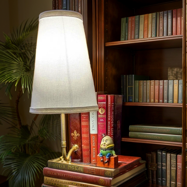 ✨Lampe Littérature Classique – Illuminez votre espace avec une élégance intemporelle✨ 