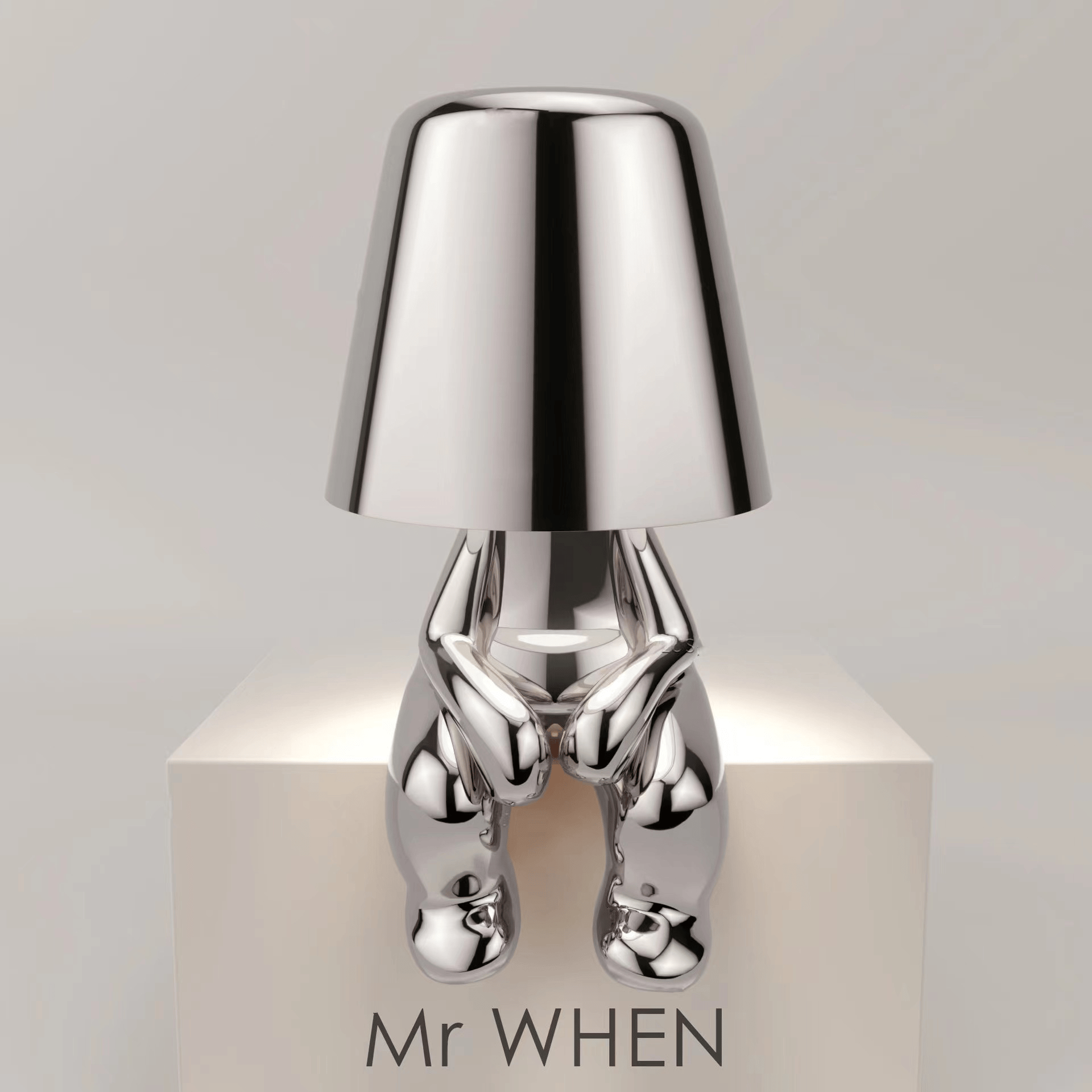 Thinker Golden Man Desk Lamp