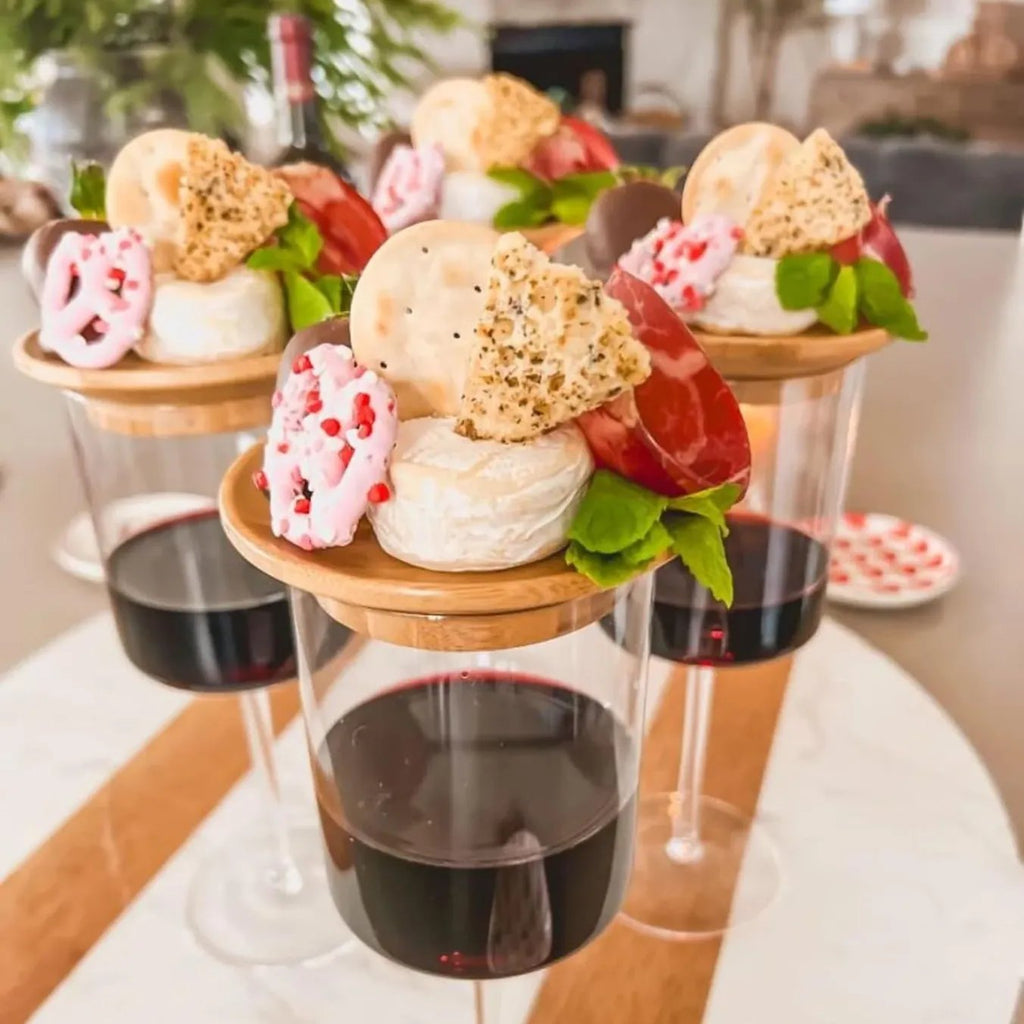 Garniture de charcuterie pour verre à vin 