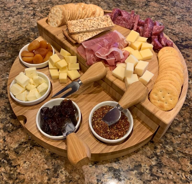 Planche à charcuterie pivotante en bambou 2025 avec 4 bols en céramique intégrés et ensemble de 3 couteaux 