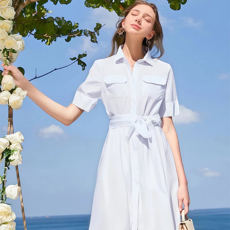 Robe chemise élégante avec ceinture nouée sur le devant 